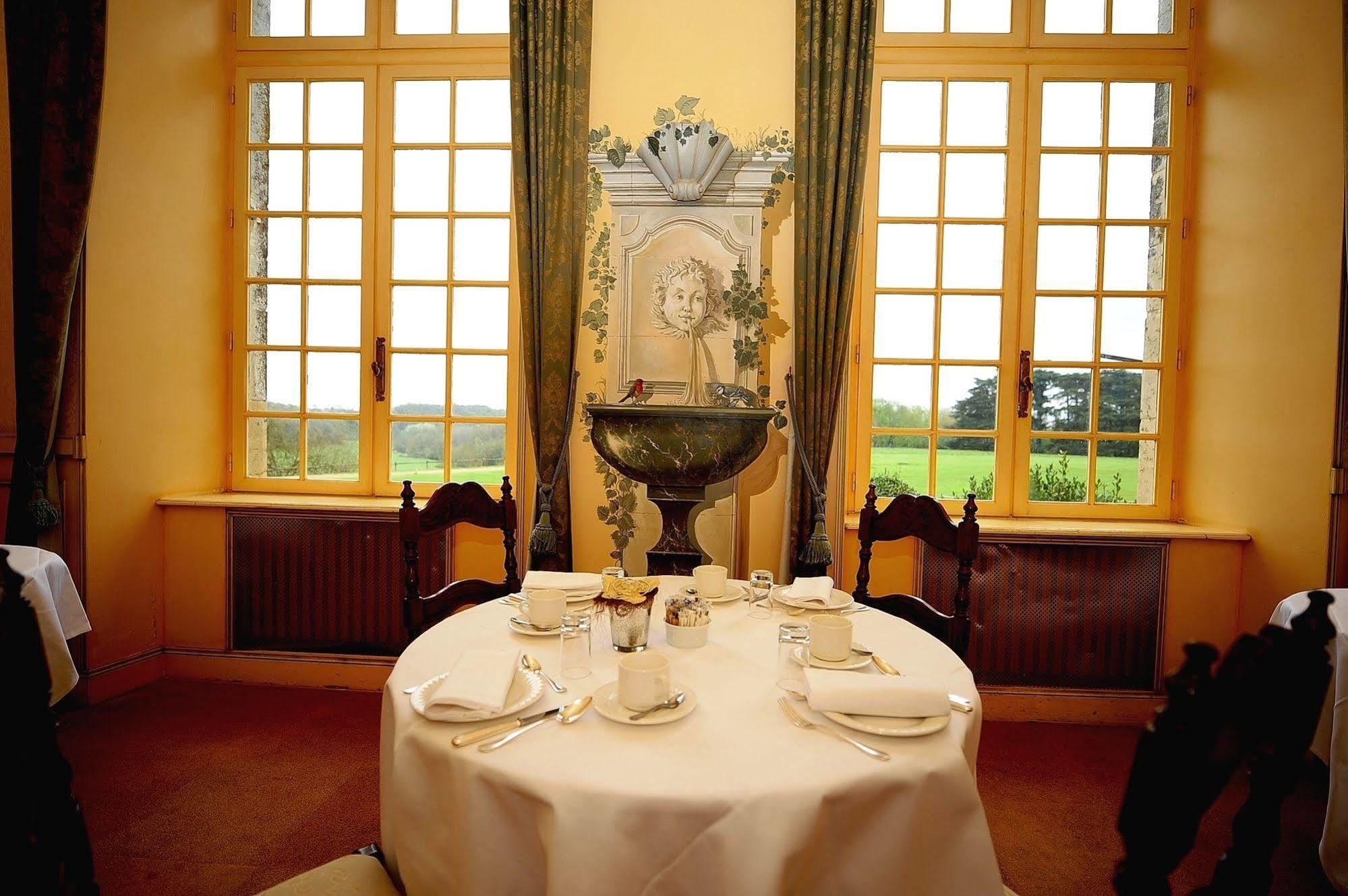 Chateau De Curzay Eksteriør billede